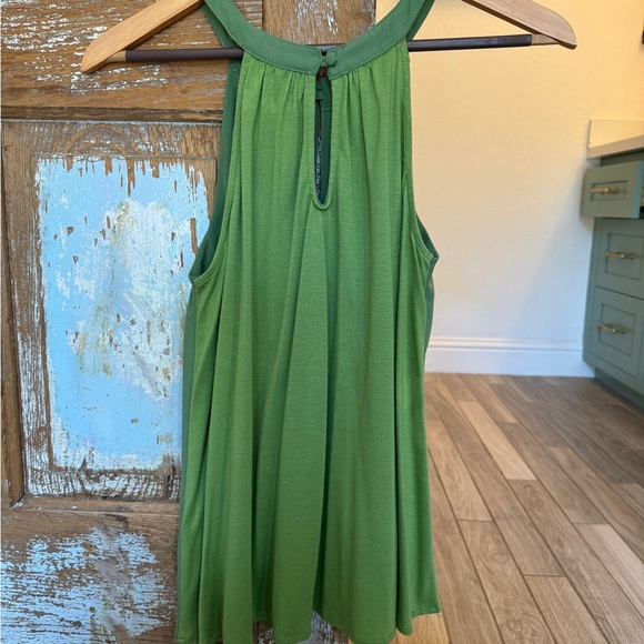 Anthropologie Sunday in Brooklyn comfortable and elegant green tank/blouse - Picture 6 of 8